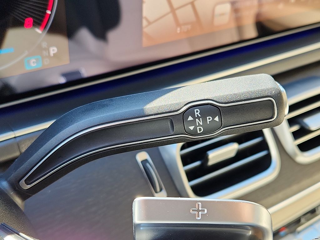 Thumbnail: 2026 Mercedes-Benz GLE - 10