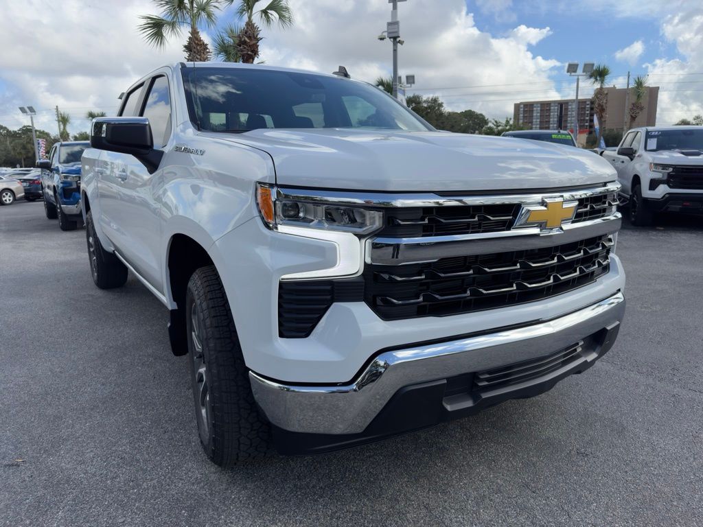 2025 Chevrolet Silverado 1500 LT 10