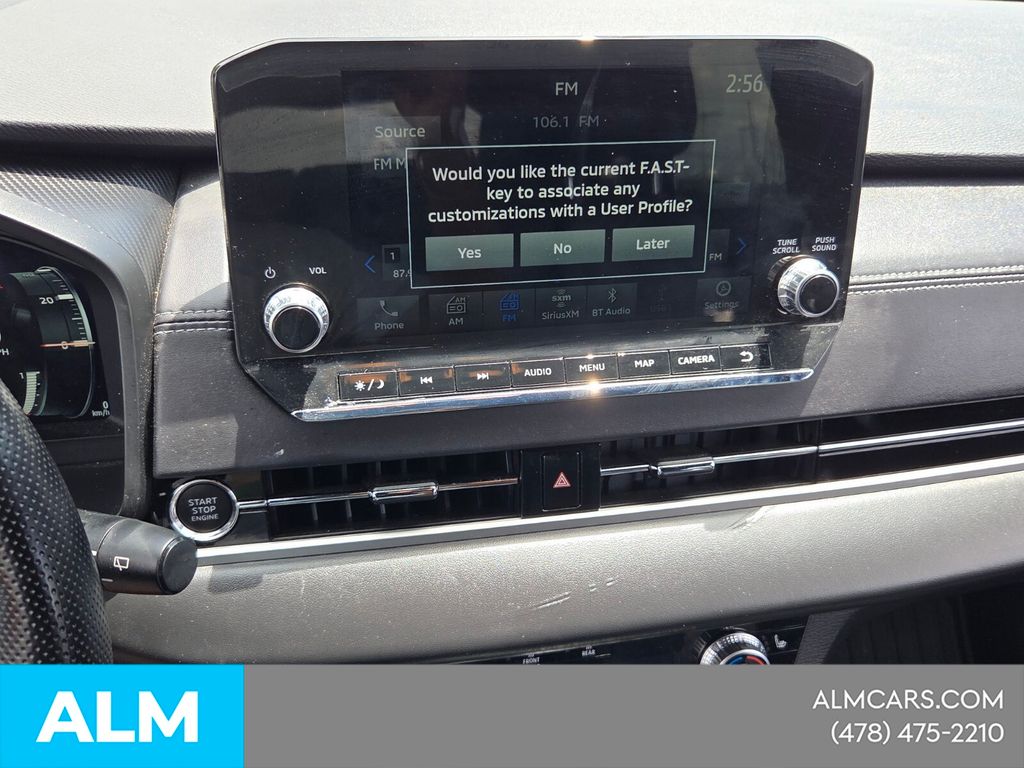 Used 2024  Mitsubishi SEL image 18