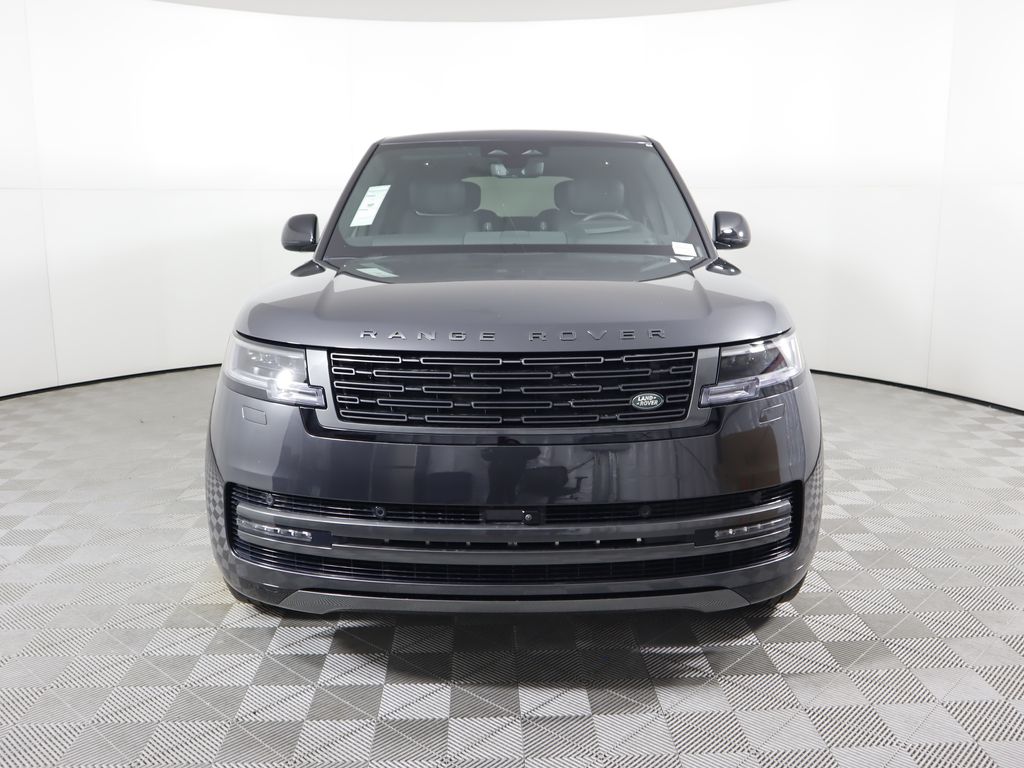 2025 Land Rover Range Rover SE 2