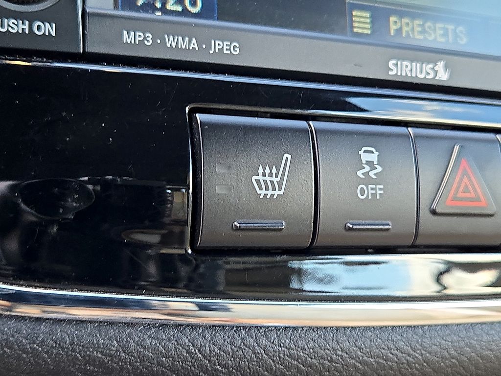 2011 Chrysler 200