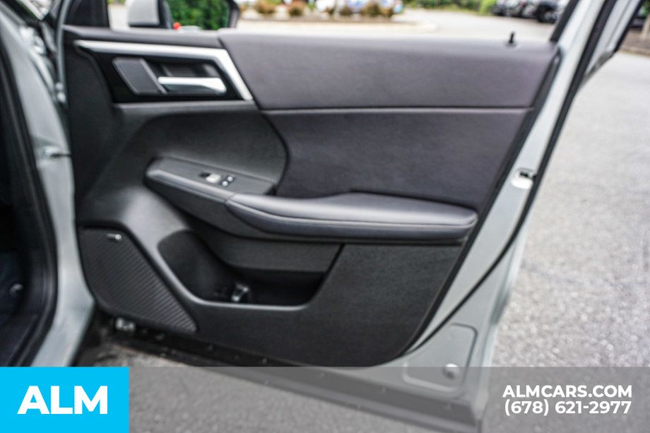 Used 2025 Silver Mitsubishi SE image 55