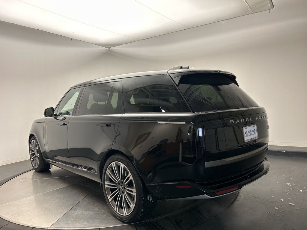Thumbnail: 2023 Land Rover Range Rover - 3
