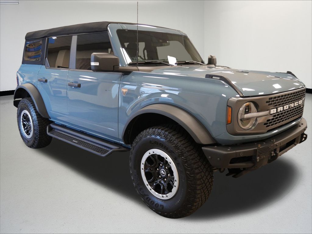 Thumbnail: 2022 Ford Bronco - 5