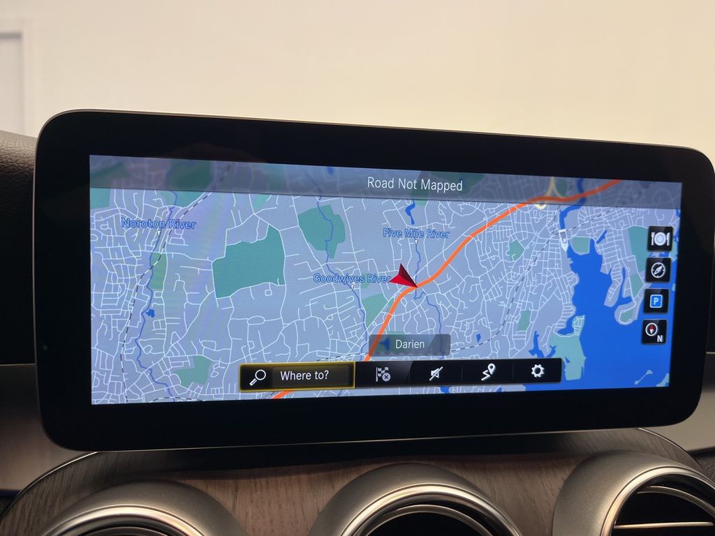 Thumbnail: 2022 Mercedes-Benz GLC - 18