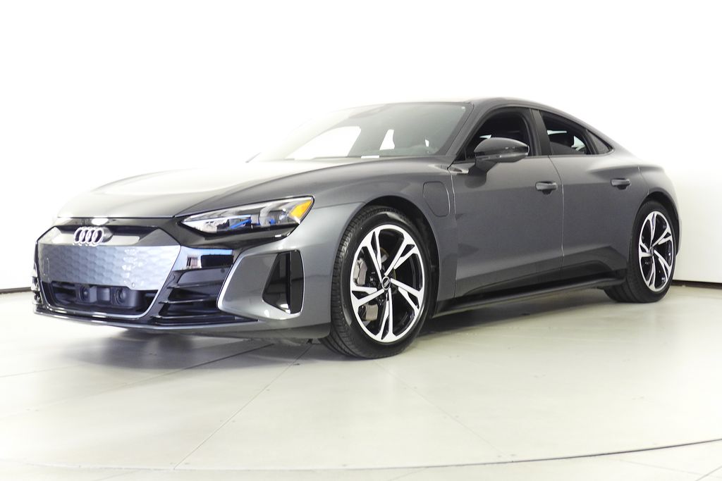 Thumbnail: 2023 Audi e-tron GT - 2