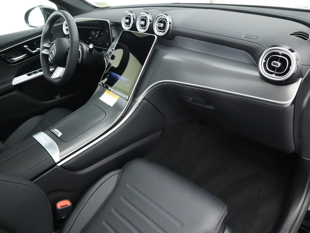 Thumbnail: 2026 Mercedes-Benz GLC - 19