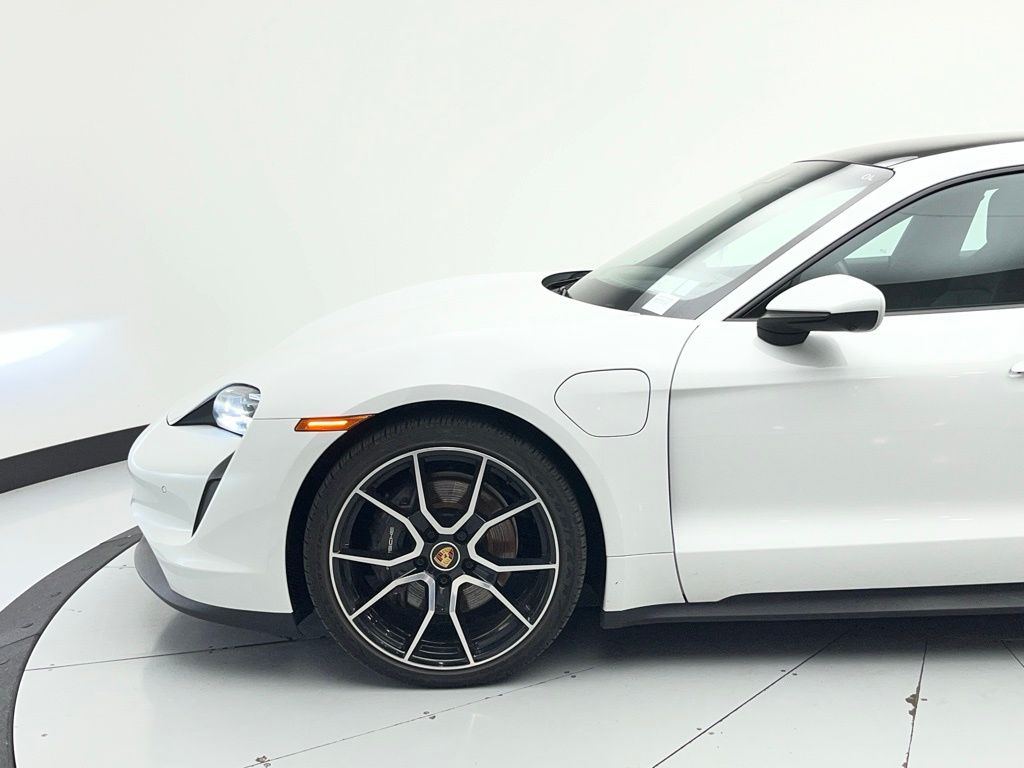 Thumbnail: 2023 Porsche Taycan - 13