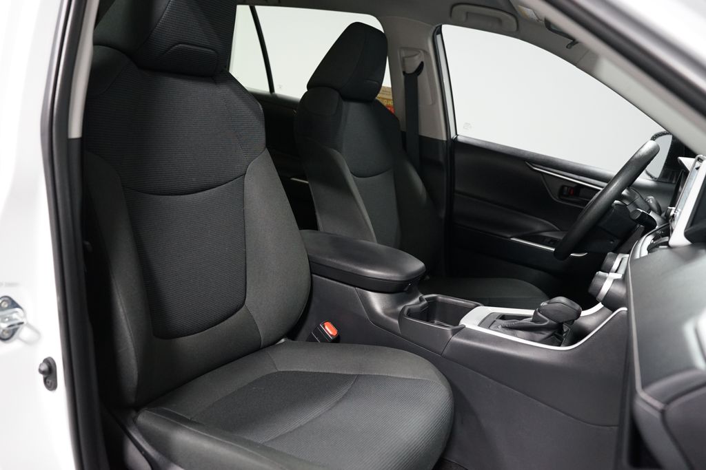 Thumbnail: 2025 Toyota RAV4 - 26