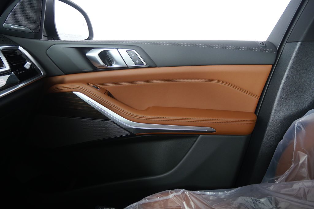 Thumbnail: 2026 BMW X5 - 22