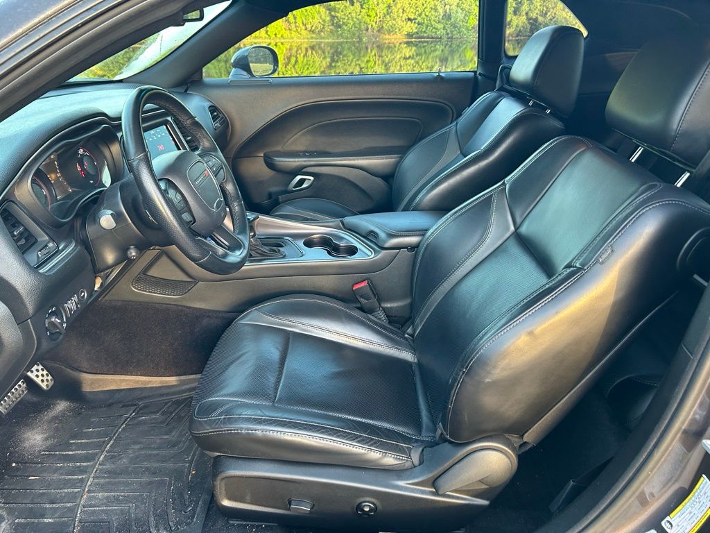 Thumbnail: 2017 Dodge Challenger - 14