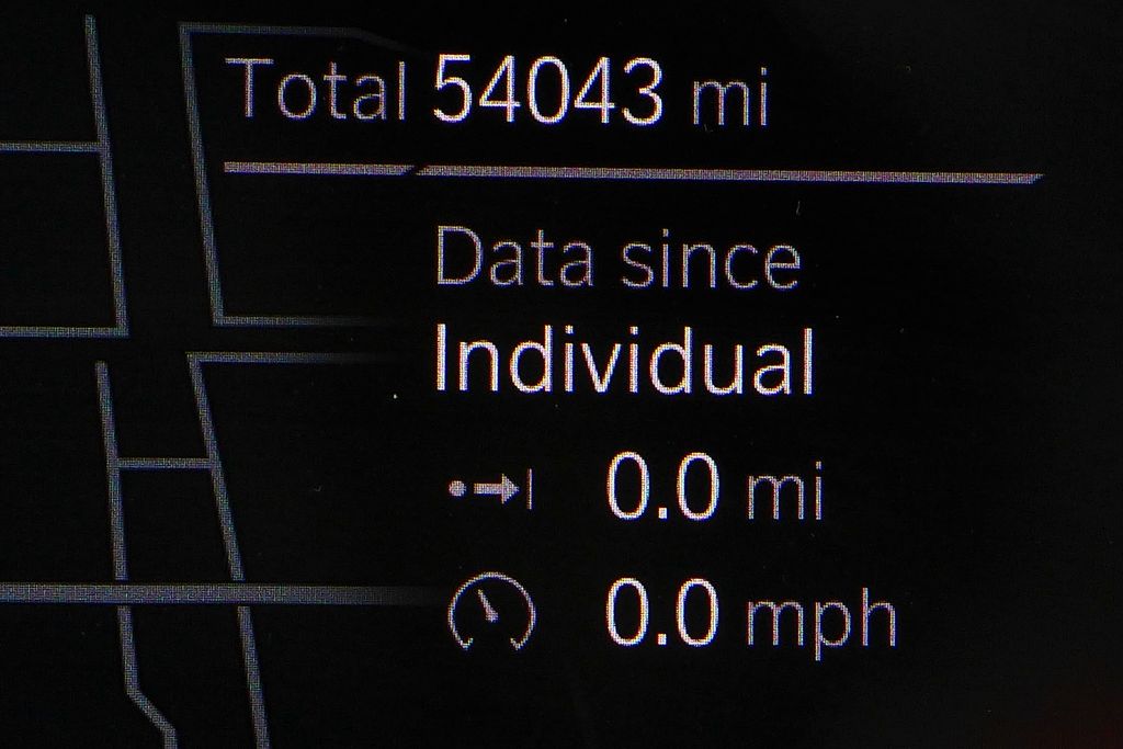 Thumbnail: 2021 BMW 7 Series - 31