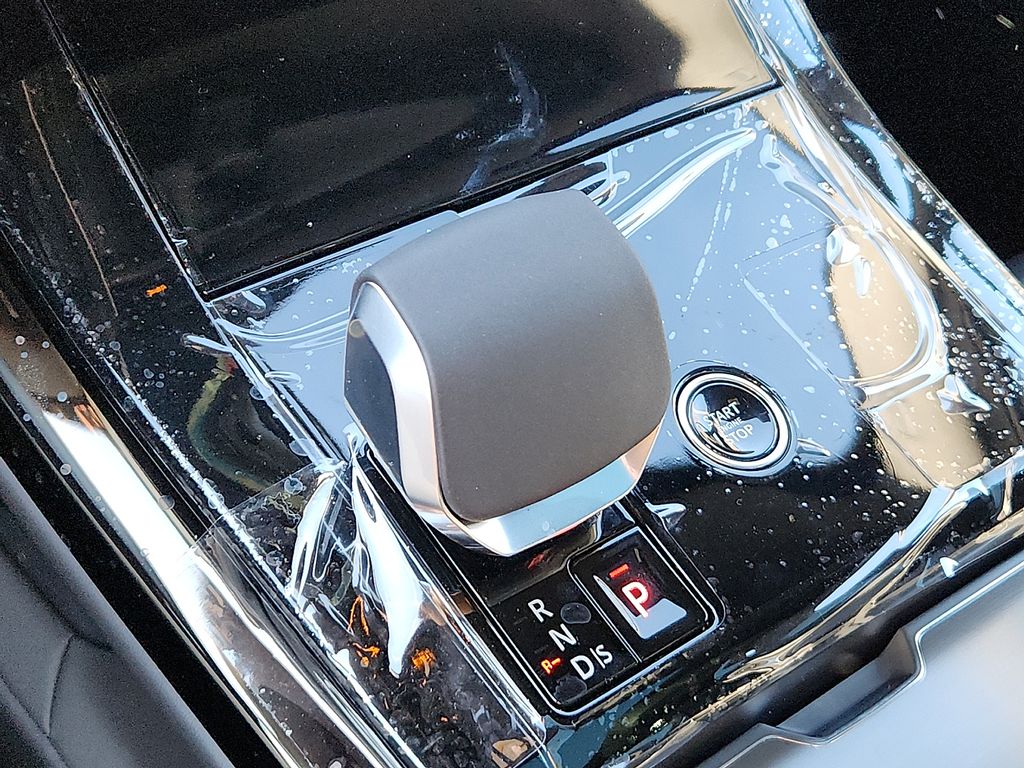 Thumbnail: 2026 Land Rover Range Rover Sport - 7