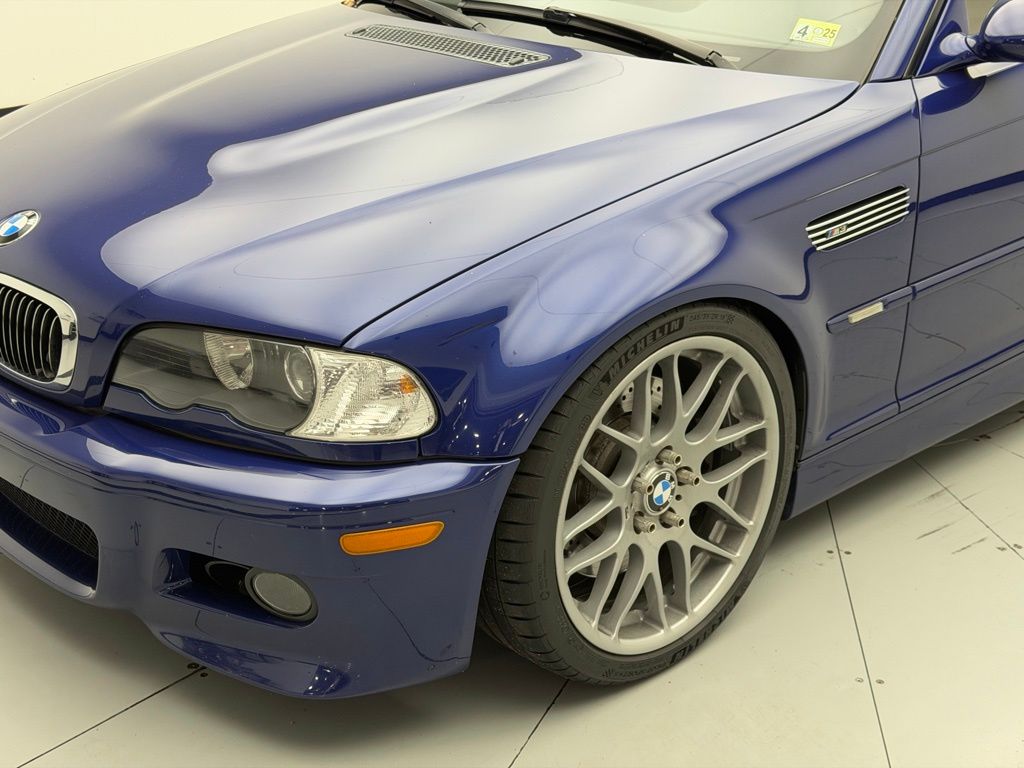 Thumbnail: 2005 BMW M3 - 21
