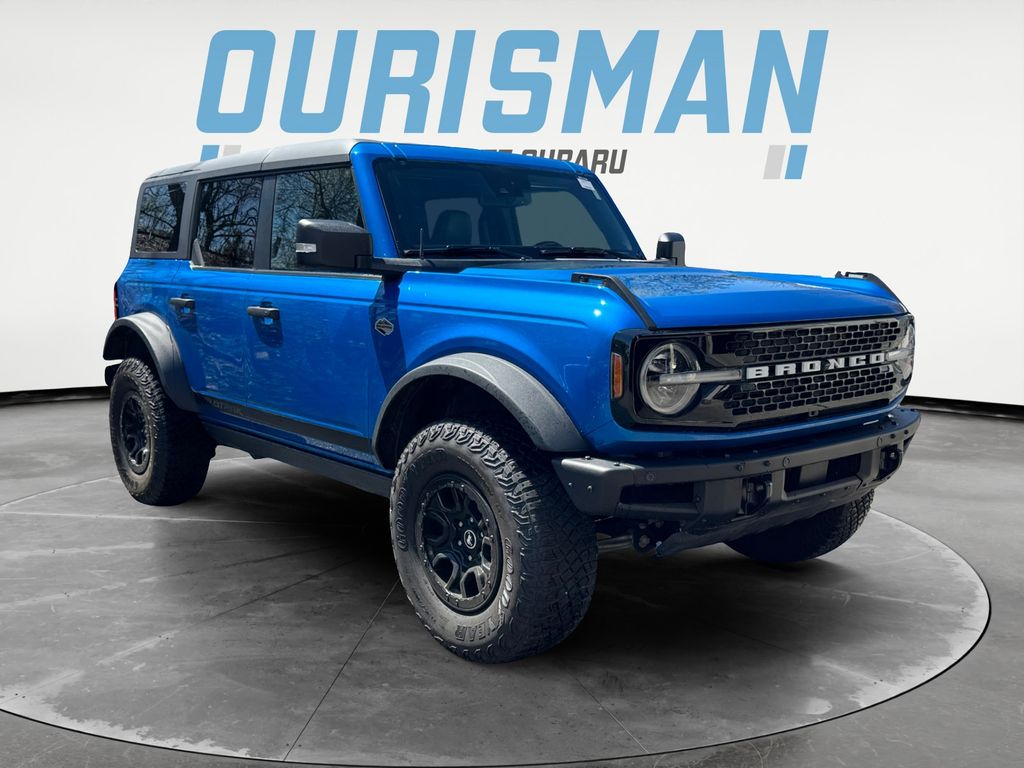 Blue Metallic 2022 Ford Bronco Wildtrak Advanced 4-Door 4WD SUV / Crossover Four-Wheel Drive Automatic