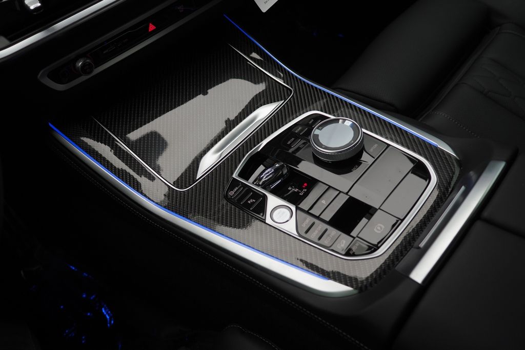 Thumbnail: 2026 BMW X5 - 19