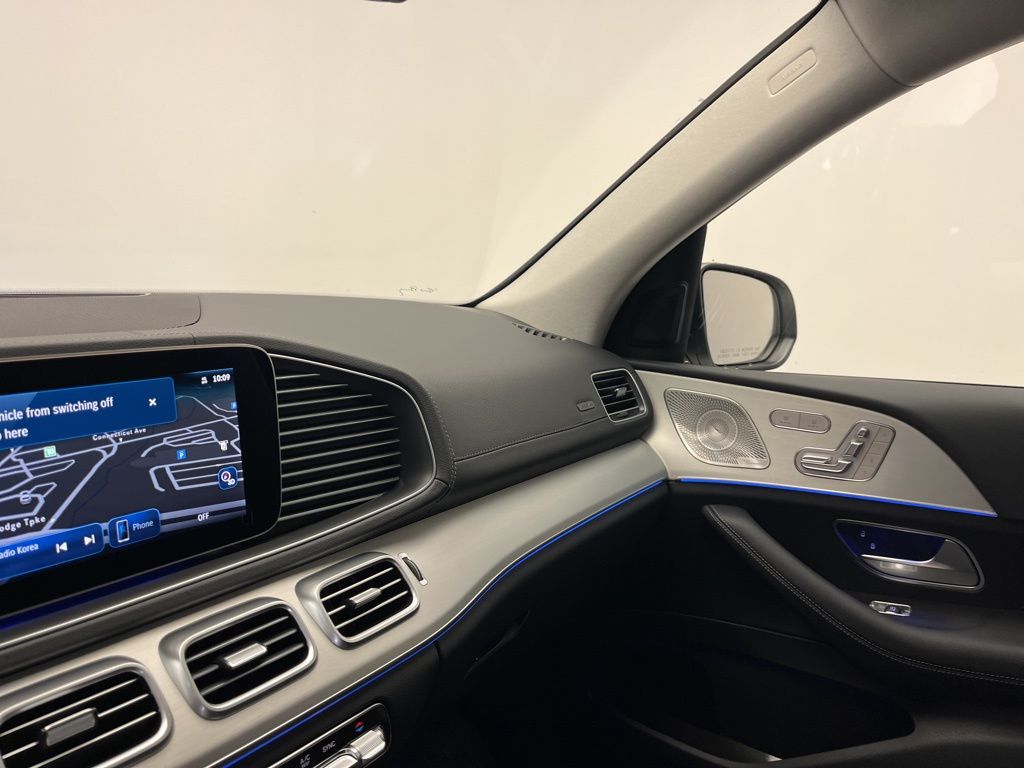 Thumbnail: 2026 Mercedes-Benz GLS - 22