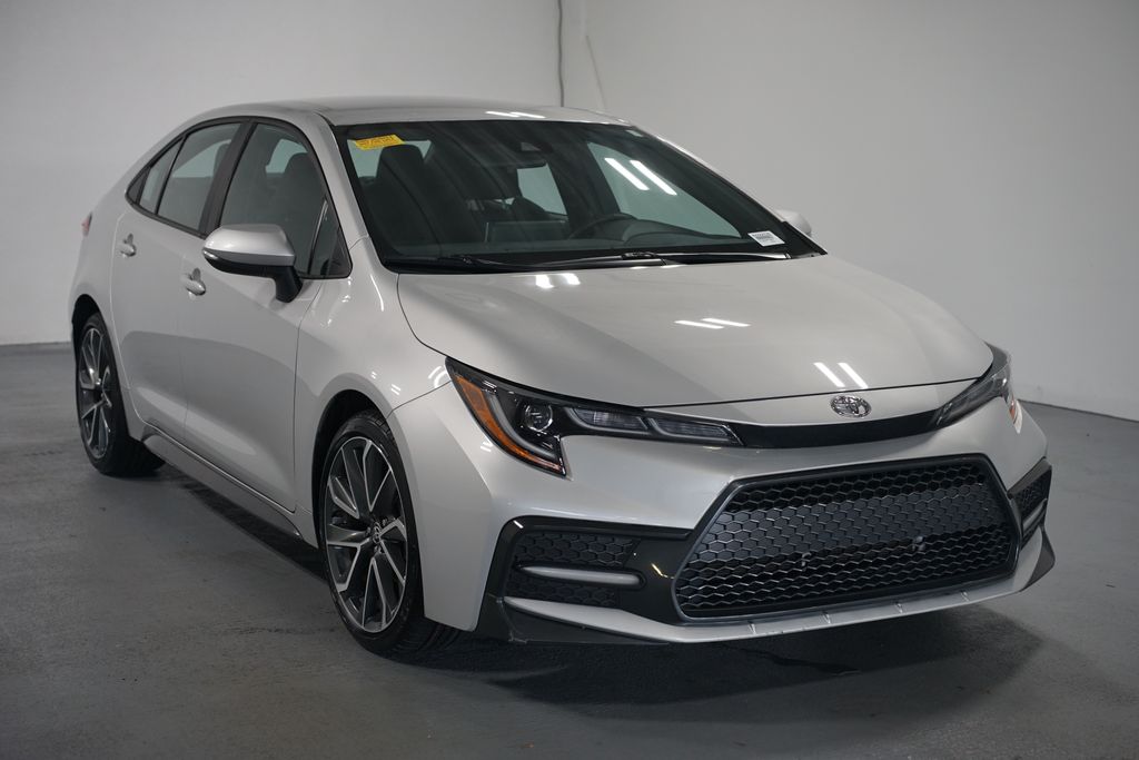 Thumbnail: 2021 Toyota Corolla - 3