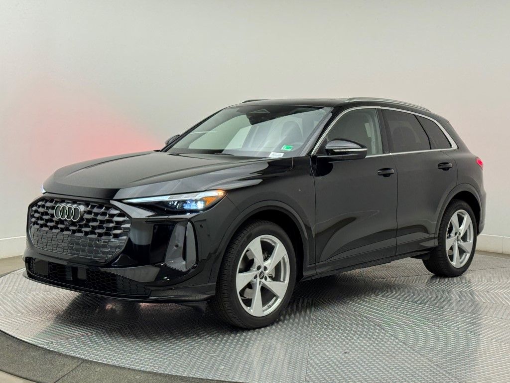 Thumbnail: 2025 Audi Q5 - 4