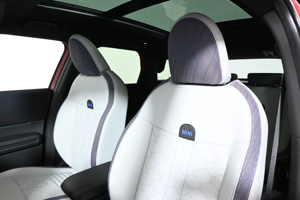 Thumbnail: 2026 MINI Cooper Countryman - 16