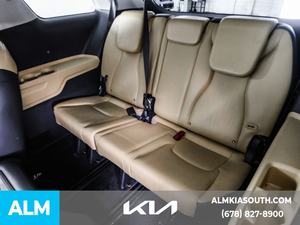 2024 Kia Carnival EX photo 47