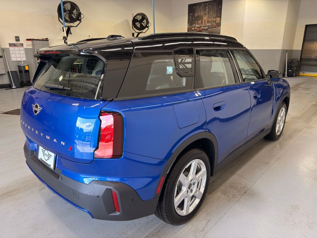 Thumbnail: 2025 MINI Cooper Countryman - 4