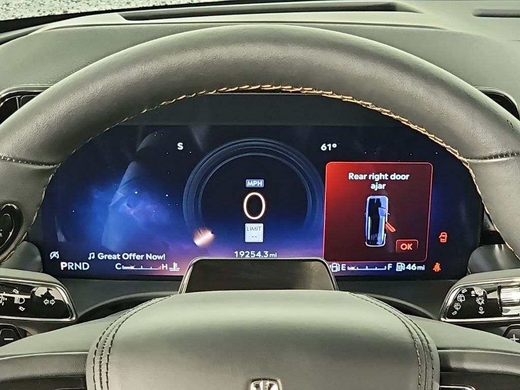 Thumbnail: 2025 Lincoln Aviator - 27