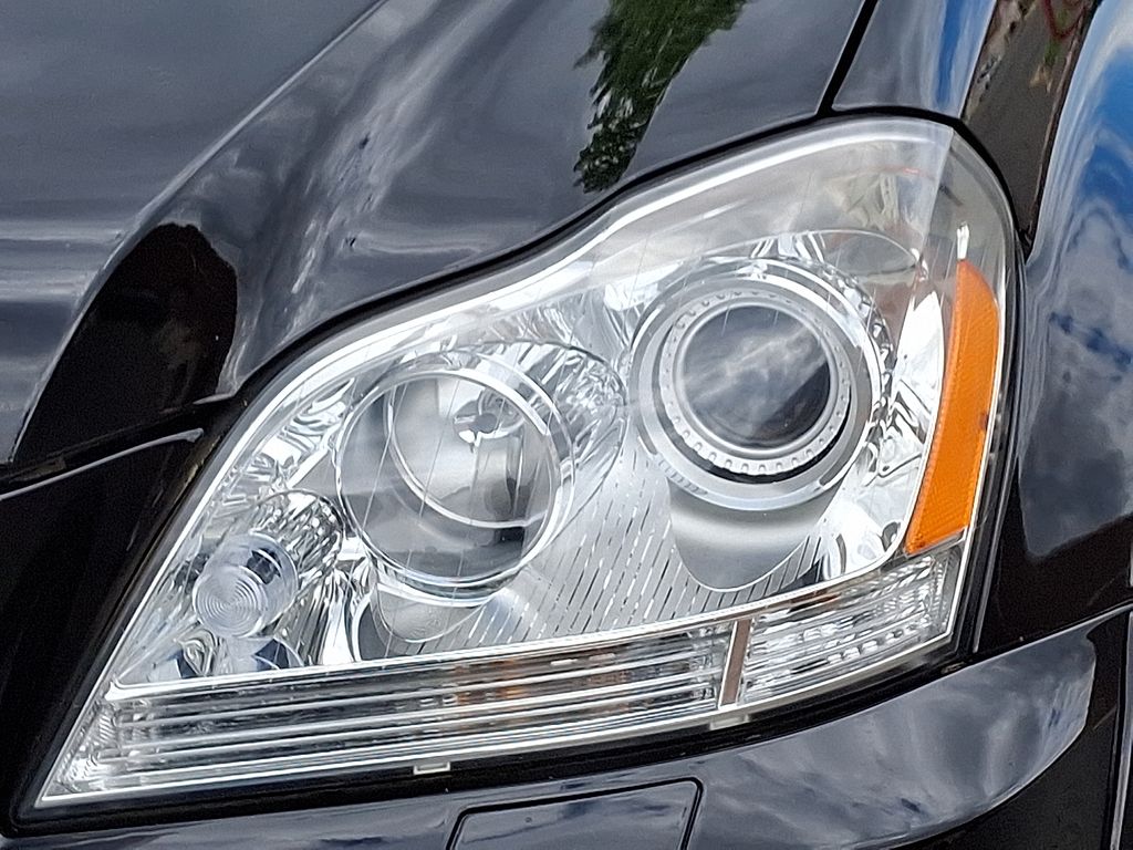 2011 Mercedes-Benz GL-Class GL 550 9