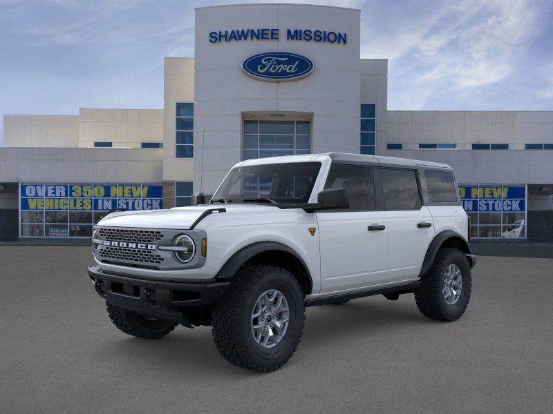 Oxford White 2025 Ford Bronco SUV / Crossover Four-Wheel Drive Automatic