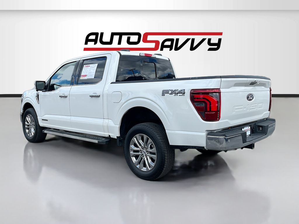 Used 2024 White Ford Lariat image 5