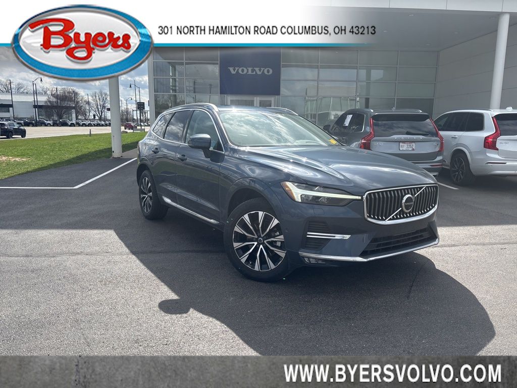 2023 Volvo XC60 B5 Plus Bright Theme AWD