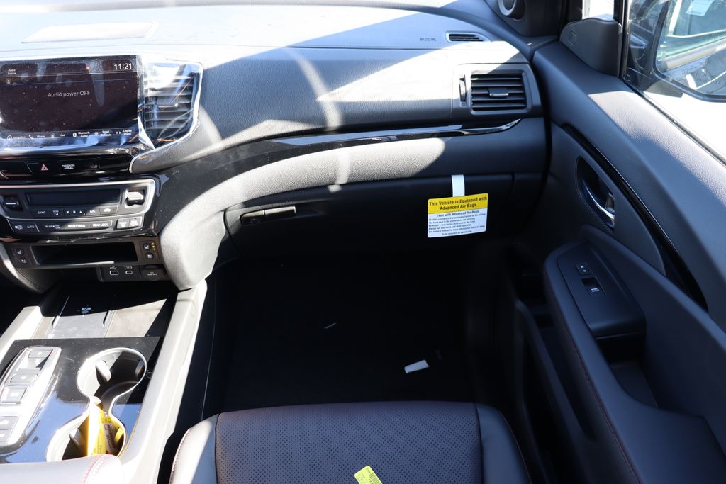 Thumbnail: 2026 Honda Ridgeline - 16