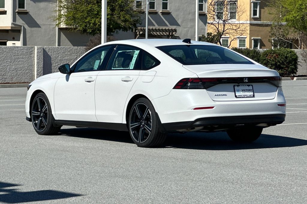 New 2026 Platinum White Pearl Honda SE image 6