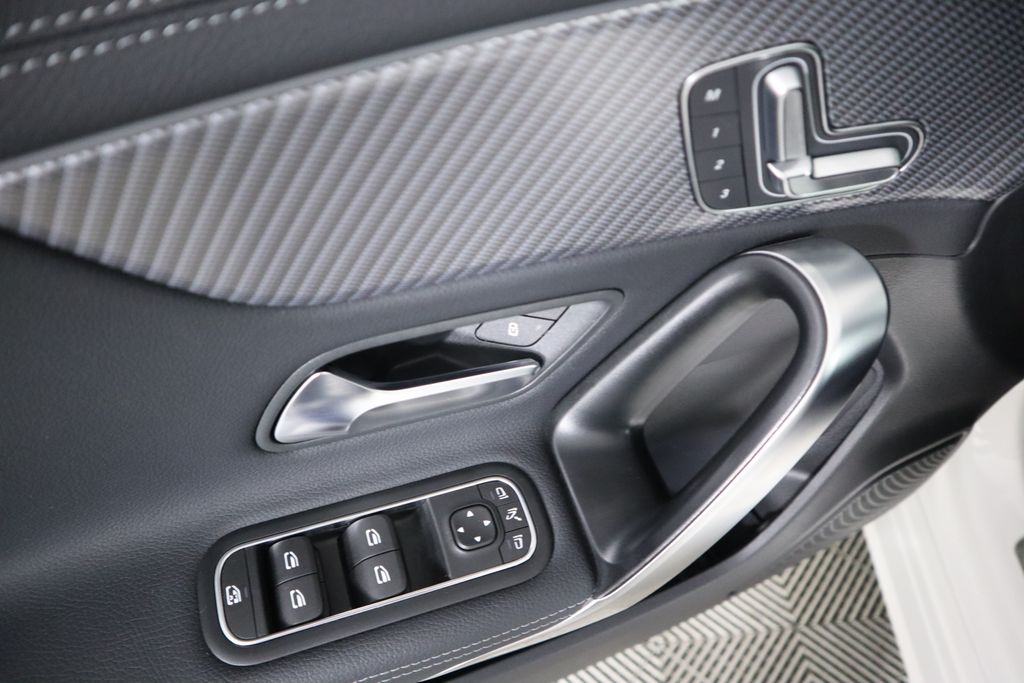 2025 Mercedes-Benz CLA 250 23