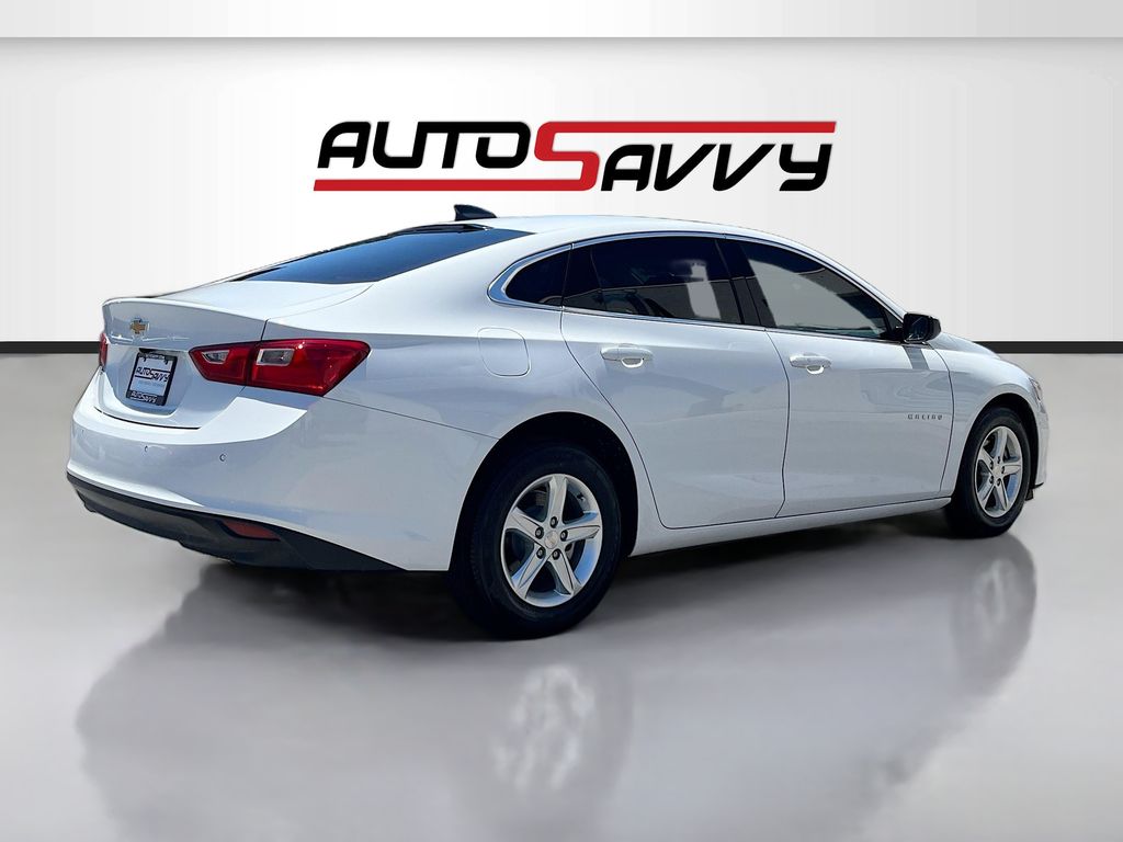 Used 2024 White Chevrolet LS image 7