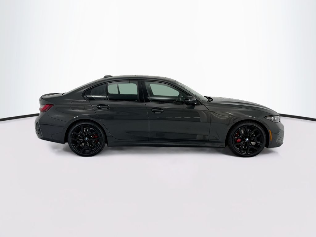 Thumbnail: 2026 BMW 3 Series - 4