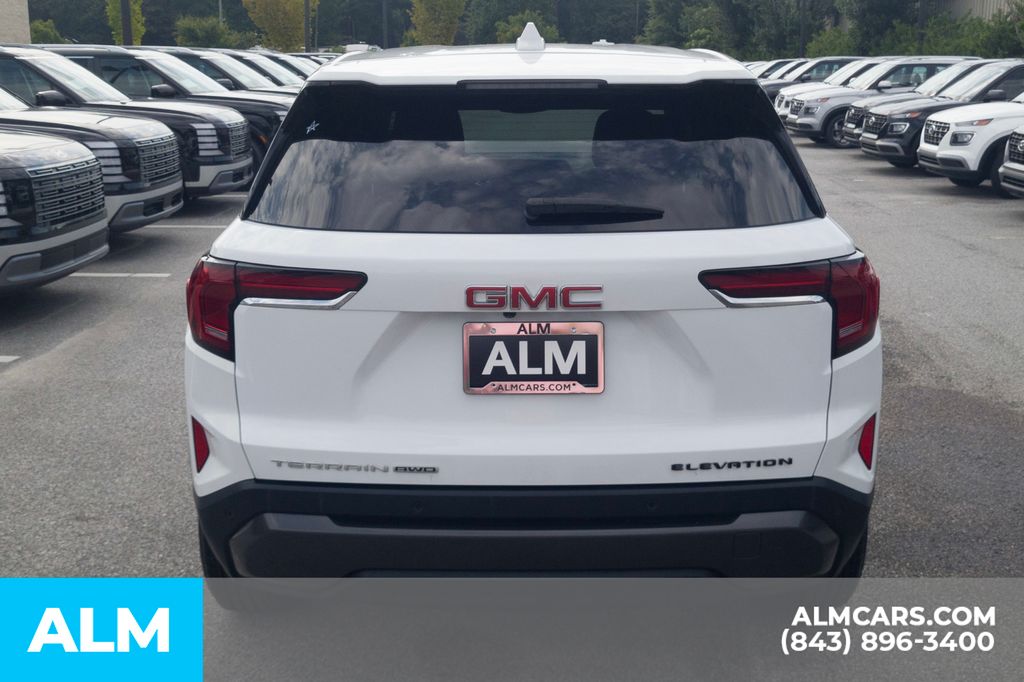 Used 2025 White GMC Elevation image 6