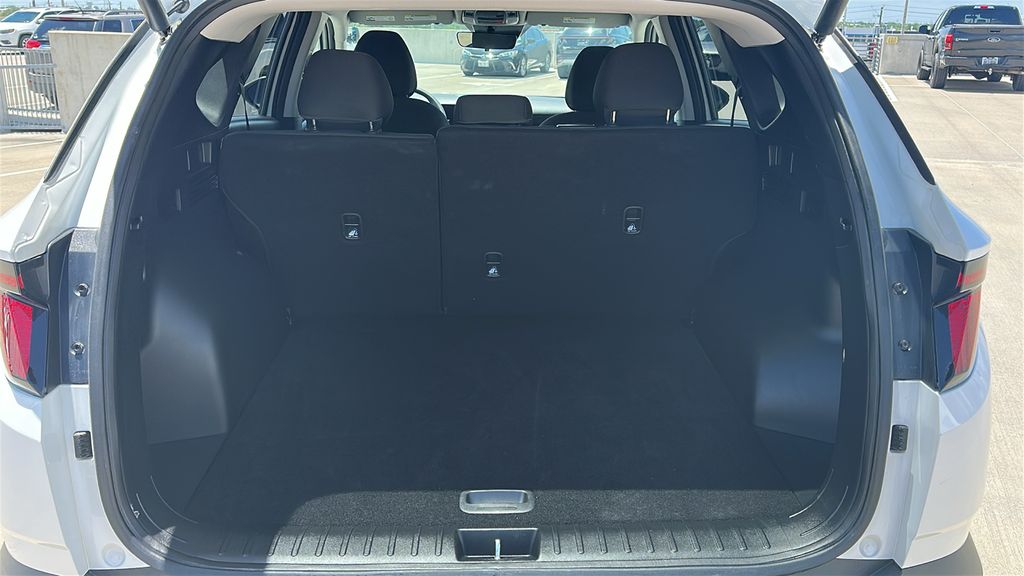 2025 Hyundai Tucson SEL White at Baytown Hyundai