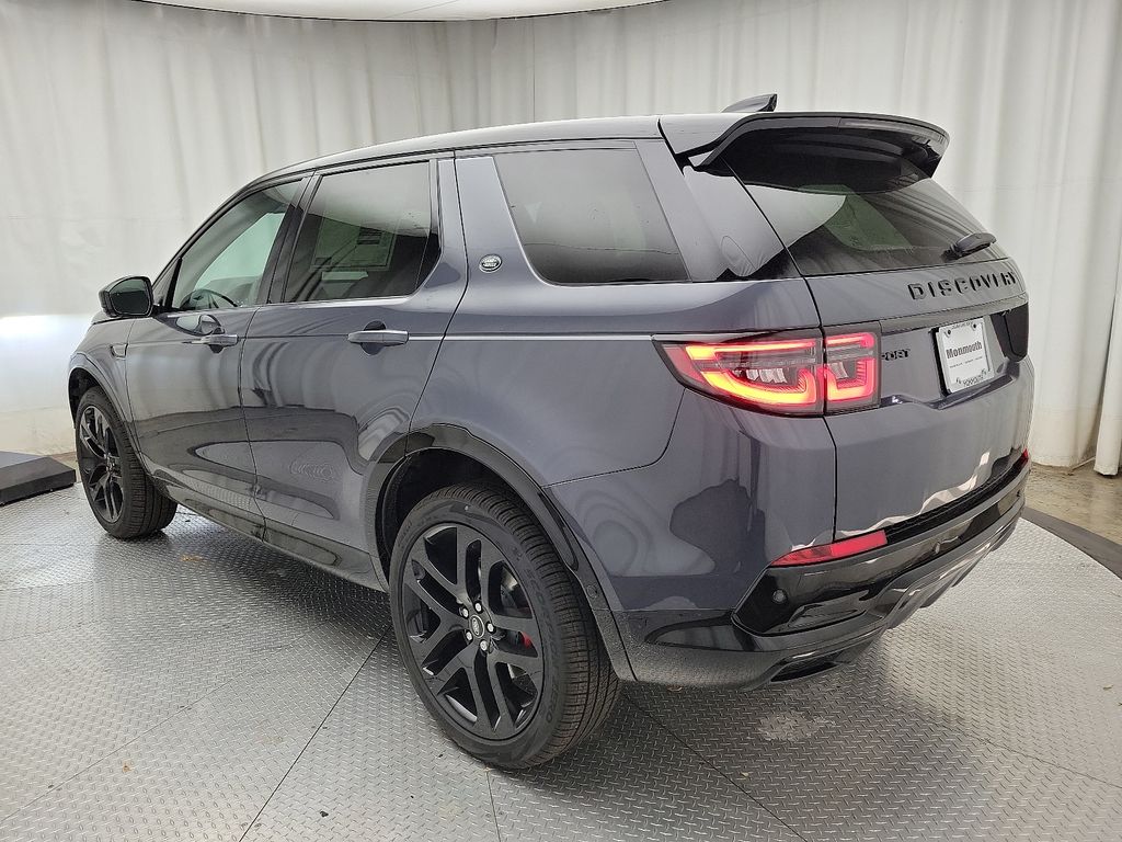 2025 Land Rover Discovery Sport SE 4