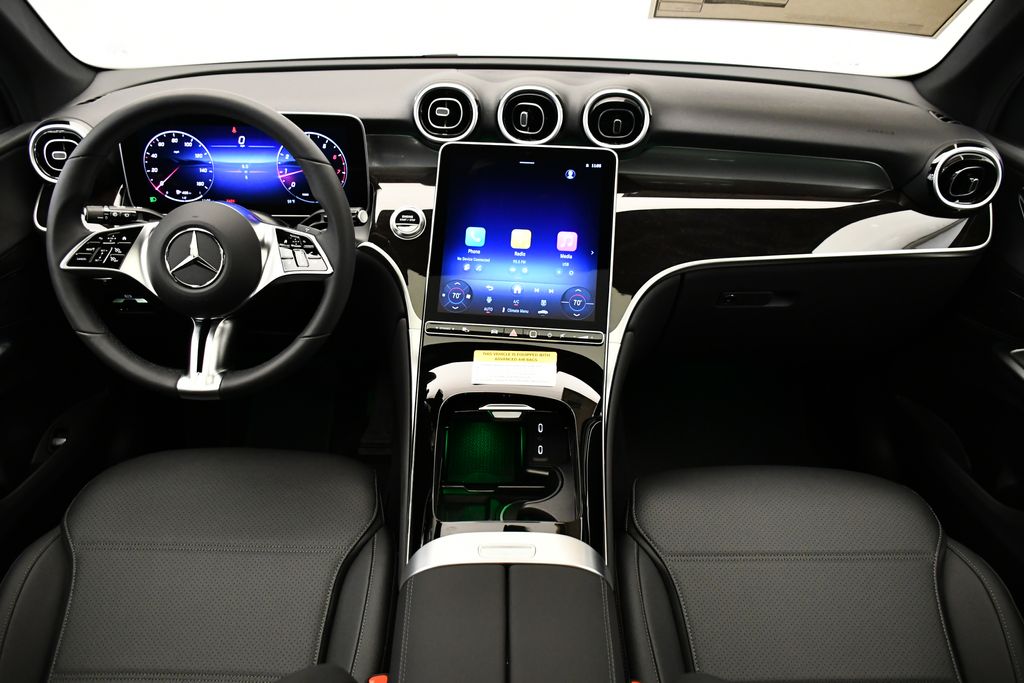 Thumbnail: 2026 Mercedes-Benz GLC - 20