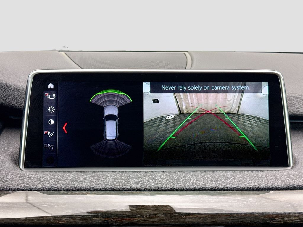 Thumbnail: 2018 BMW X5 - 15