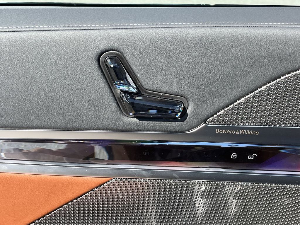 Thumbnail: 2026 BMW 7 Series - 12