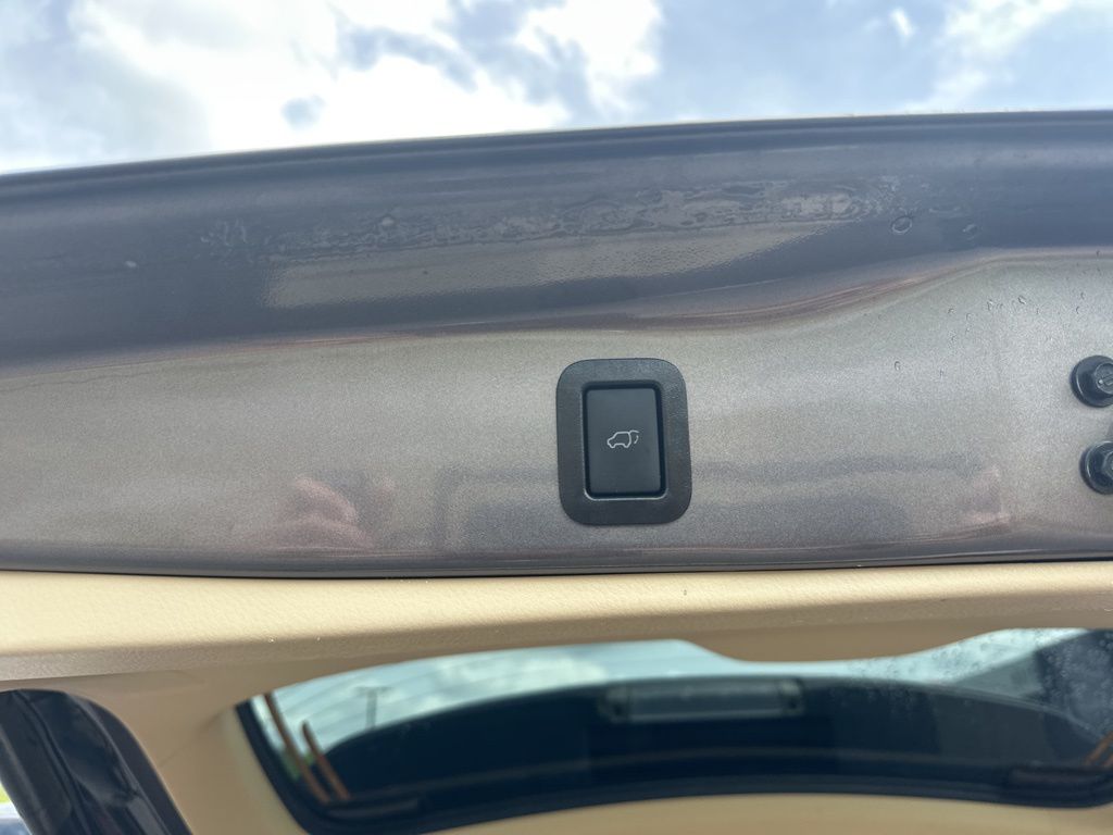 2019 Predawn Gray Mica Toyota Highlander XLE FWD SUV