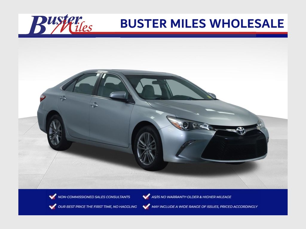 Silver 2016 Toyota Camry Sedan Front-Wheel Drive 6-Speed Automatic