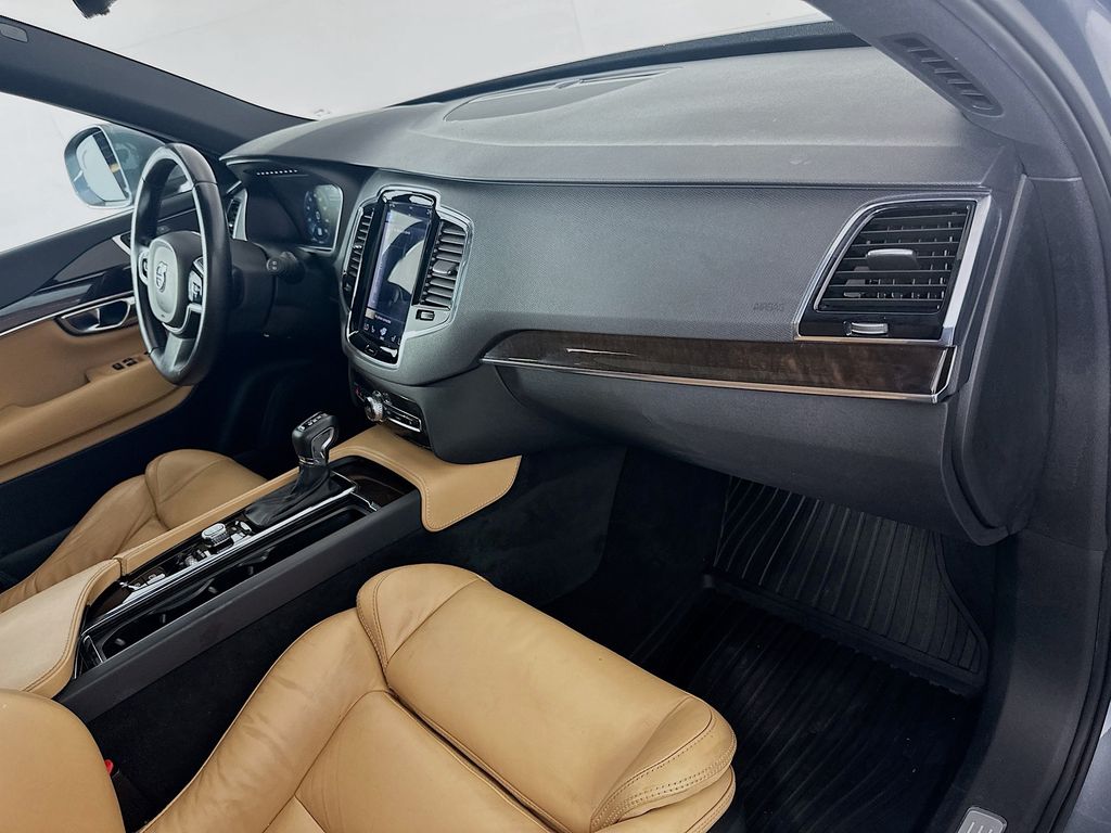 Thumbnail: 2017 Volvo XC90 - 29