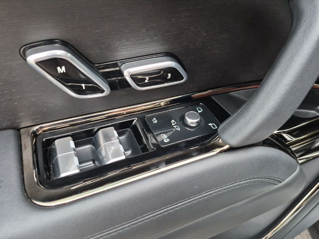 Used Car 2023 Land Rover Range Rover Sport  Se Dynamic For Sale Under $70,000 In Austin, Texas