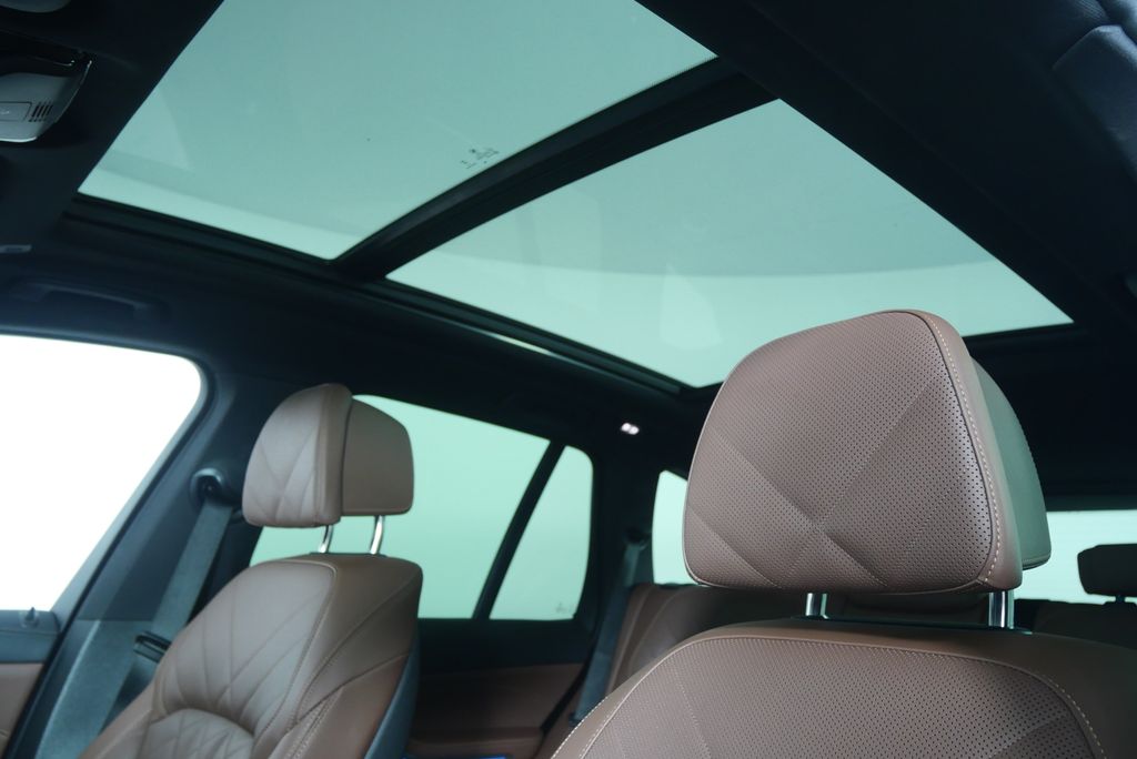 Thumbnail: 2025 BMW X5 - 11