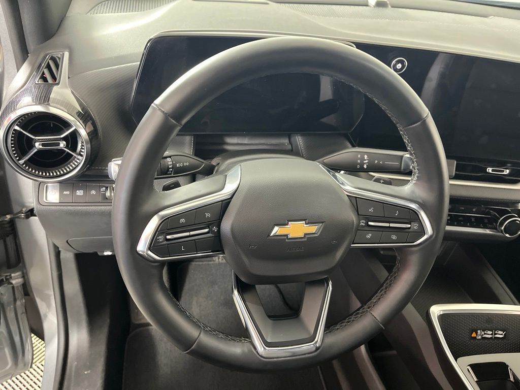 Thumbnail: 2025 Chevrolet Equinox - 31