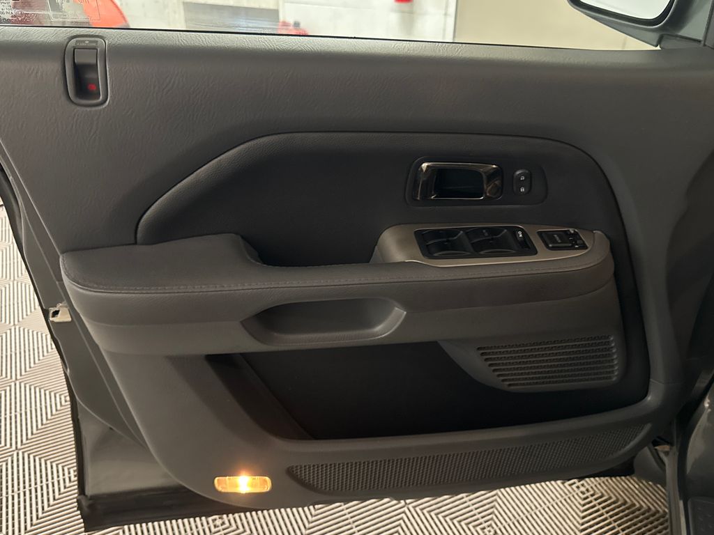 Used 2008  Honda EX-L image 15