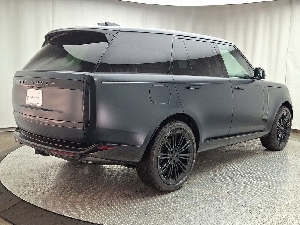 Thumbnail: 2026 Land Rover Range Rover - 3